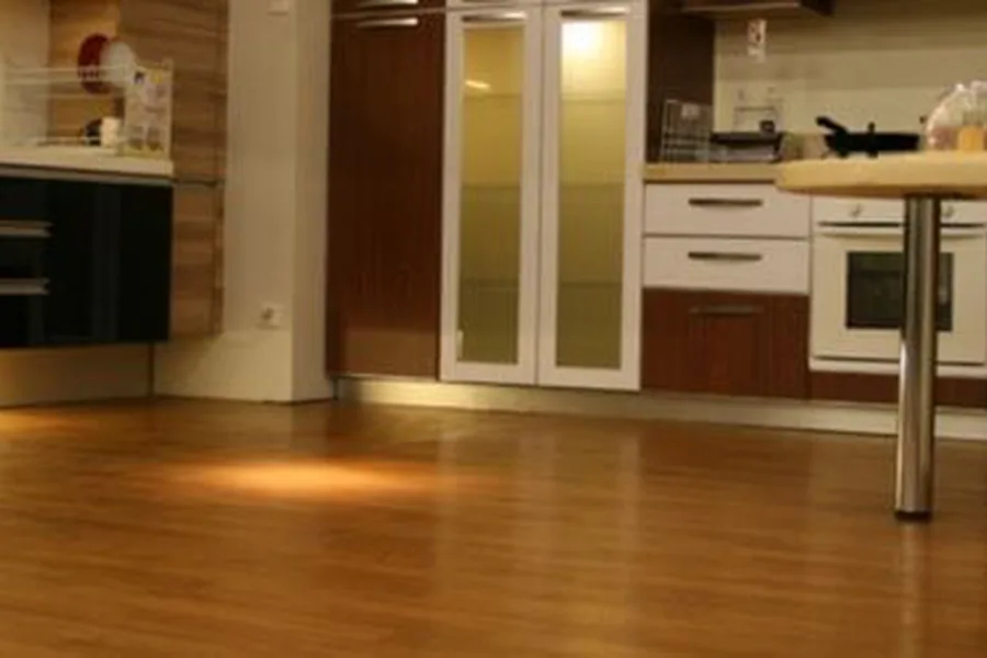 Inspirasi lantai vinyl rumah tinggal